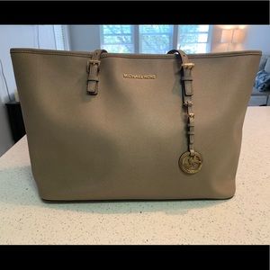 Michael Kors Large Jetset Tote